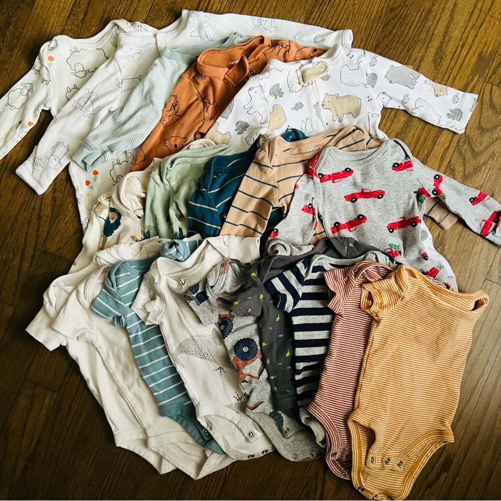 Carters lot of 20 baby boy/gender neutral onesies and pajamas. NB-3 month.